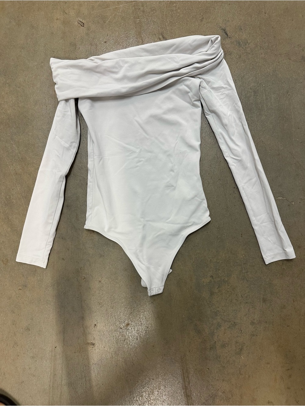 Aritzia Off-Shoulder Long Sleeve Bodysuit in Birch